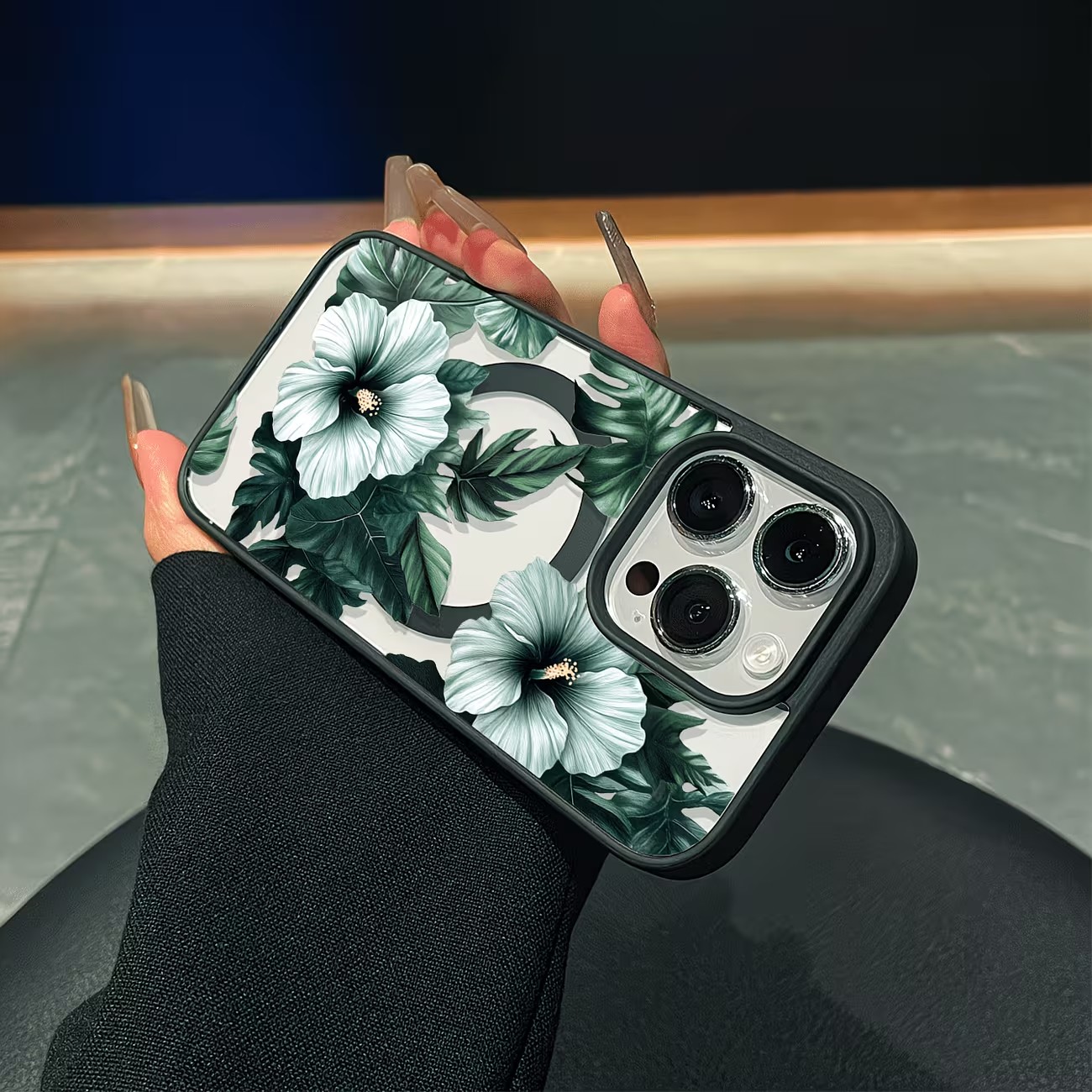 Green Floral Print Phone Case  - огляд і ціна Phone Cases With Magsafe
